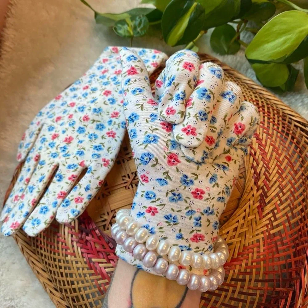 Vintage Floral Cottagecore Gloves